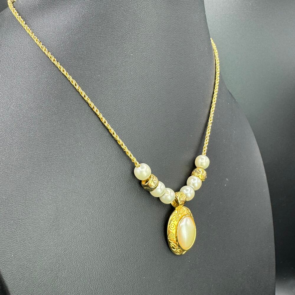 Vintage Liz Claiborne Beaded Pearl Pendant Gold Tone Solid Cable Chain Necklace - Picture 4 of 8